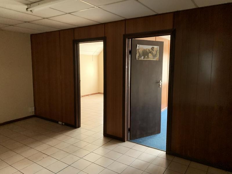 To Let Commercial Property for Rent in Montague Gardens Western Cape